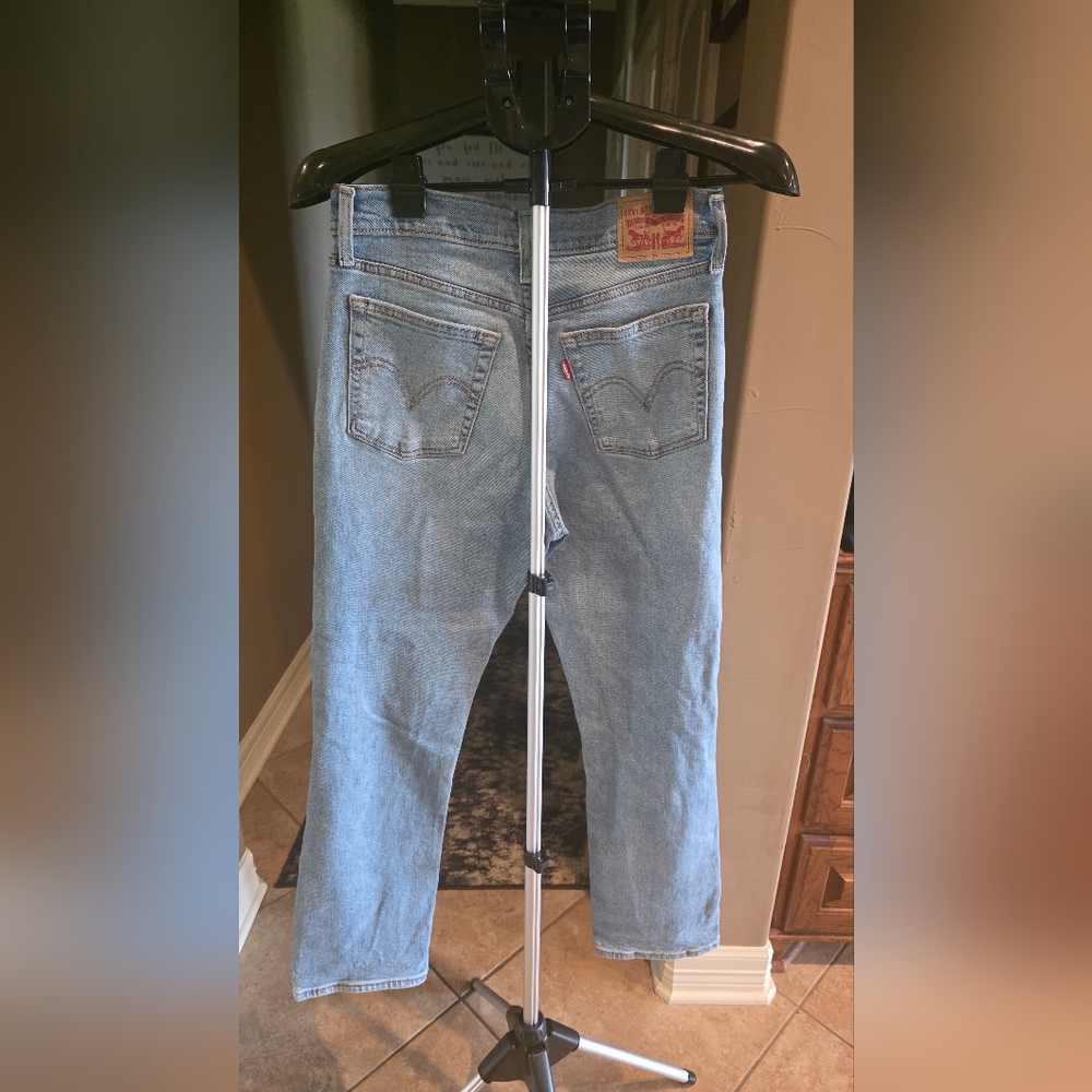 Levis Blue Ripped Women’s Jeans - Classic High-Rise Style SZ 28 - Picture 2 of 5